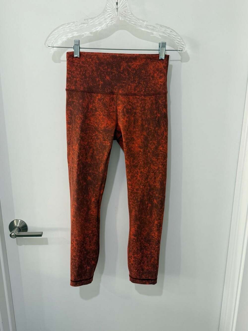 Lululemon Wunder Train High-Rise Tight 25" in Denim Wash Print Autumn Red/Black